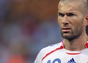 开云官网-圣西罗见证不朽传奇，伊布生涯之夜照亮AC米兰对阵比利亚雷亚尔的经典战役