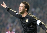 开云体育登录-欧文进攻端无人可挡，掘金斩落辽宁队，一场跨越篮球世界的想象对决