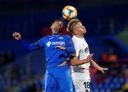 开云在线直播-各国球队在比赛中展现拼搏精神