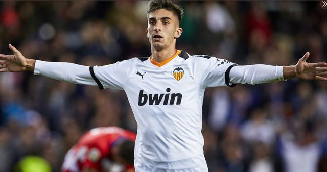 瓦伦西亚横扫罗马,萨内惊艳世界 瓦伦西亚横扫罗马,萨内惊艳世界