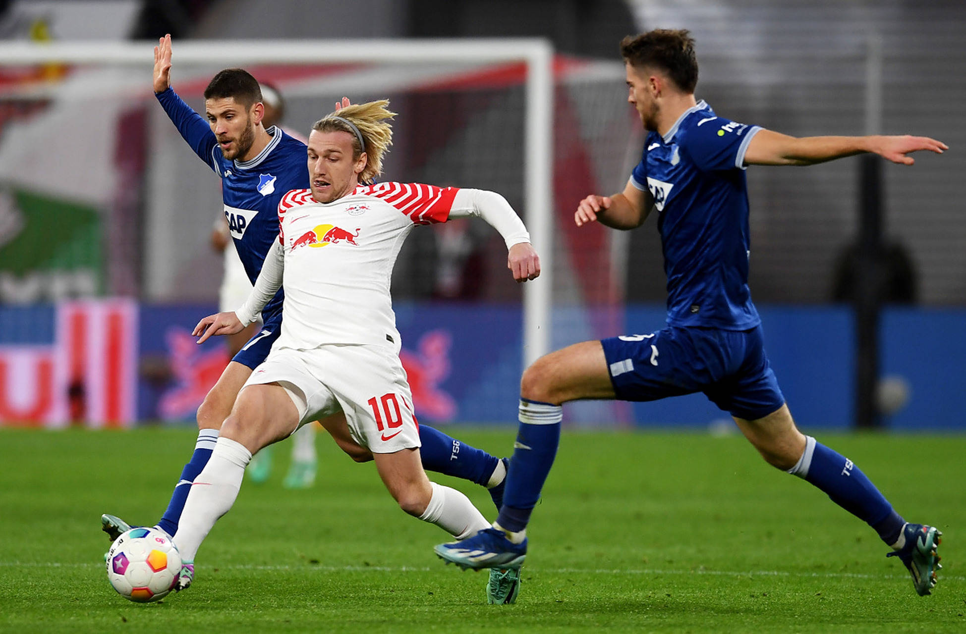 汉堡队士气高涨,球员信心满满的简单介绍 汉堡队士气高涨,球员信心满满的简单介绍