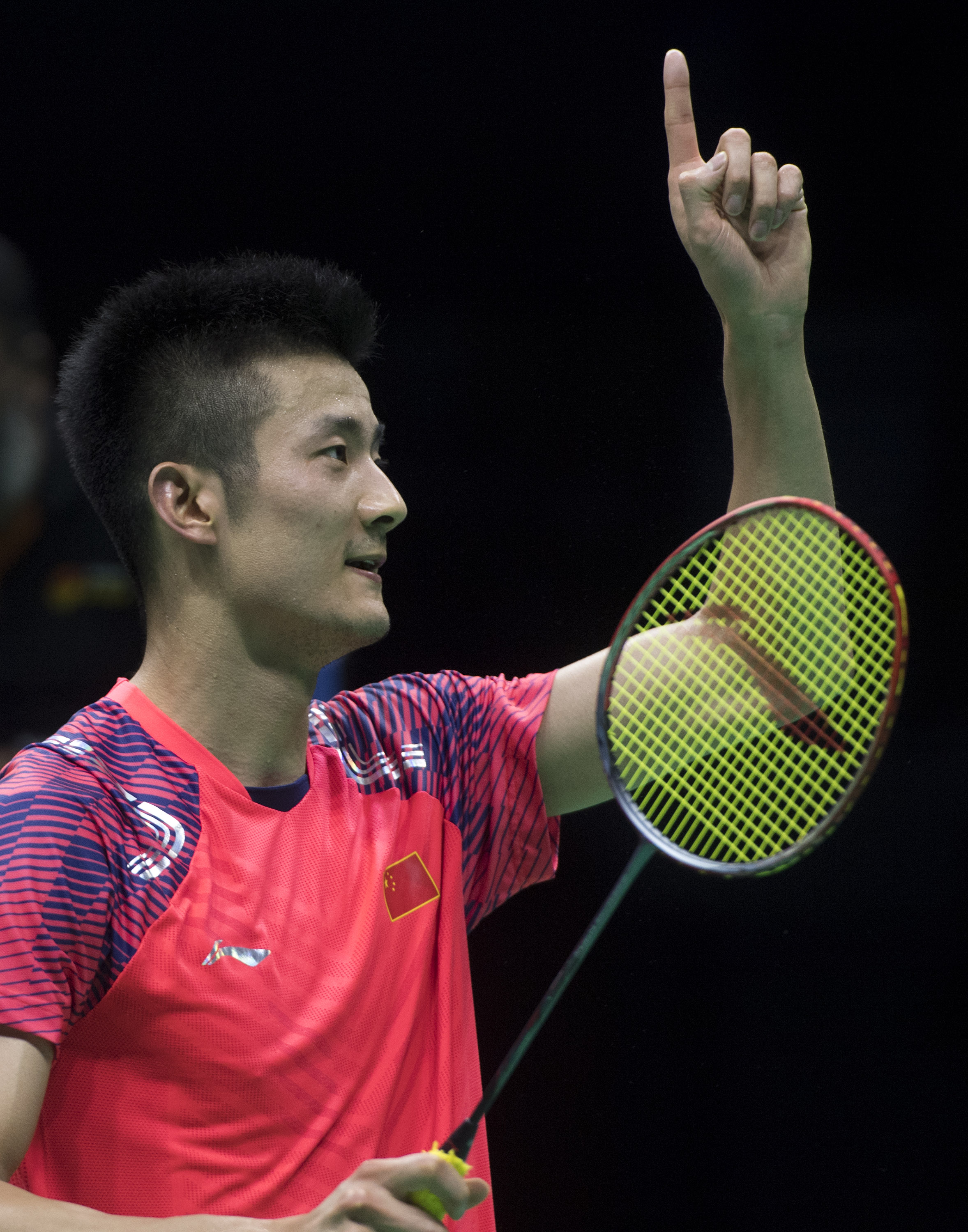 关于印尼羽毛球队翻盘英格兰羽毛球队，谌龙完成帽子戏法的信息