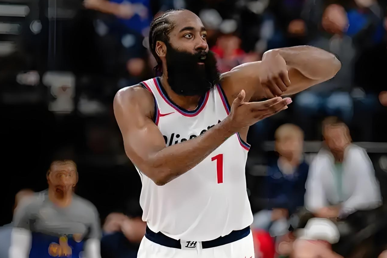 山东队完胜勇士，哈登关键制胜