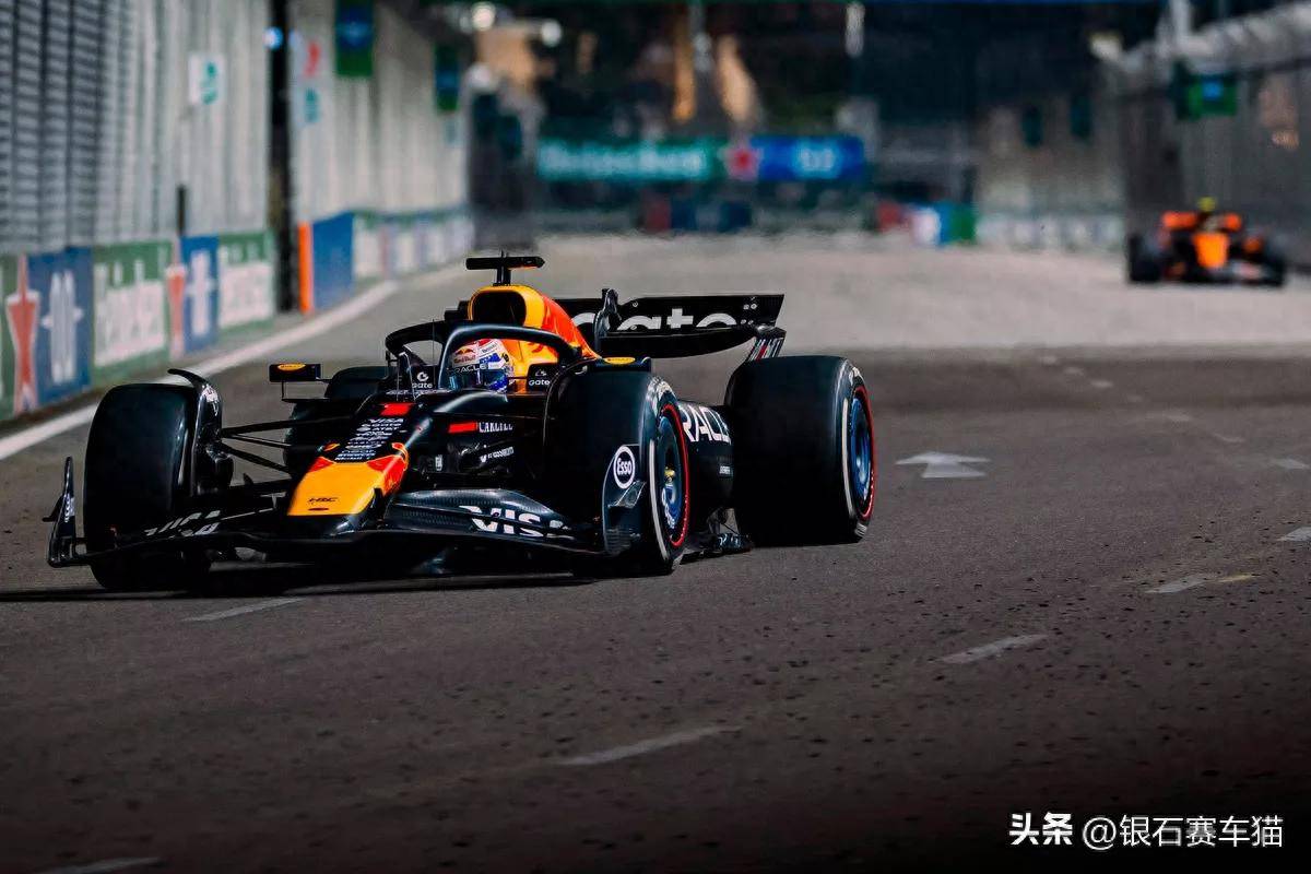 红牛二队轻取迈凯伦，汉密尔顿点燃赛场