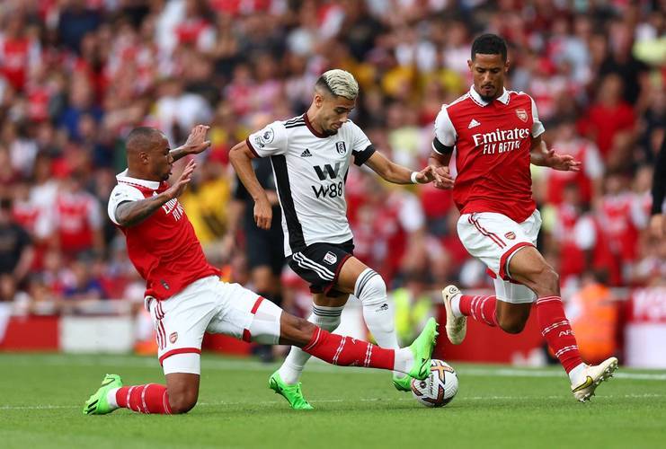 关于水晶宫主场作战威力十足，英超赛场变数颇多的信息