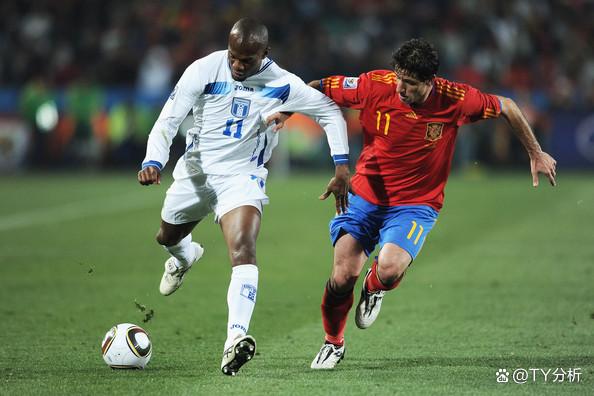 加拿大国家队在比赛中碾压对手