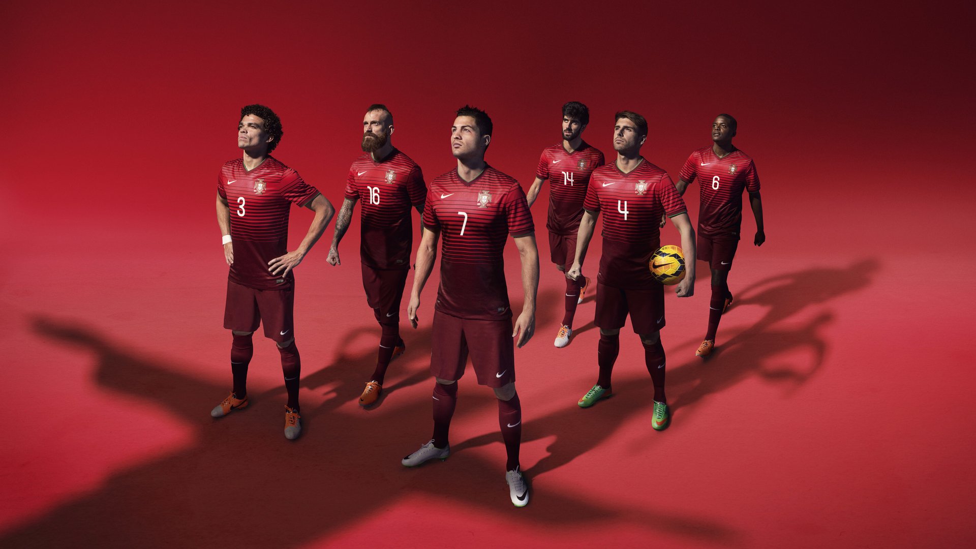 若日尼奥点射定乾坤，芬兰足球的里程碑之夜